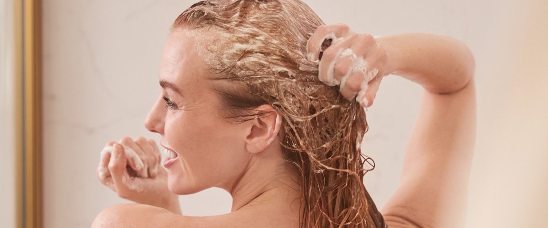 Scalp Exfoliation and Deep Cleaning: The Key to Preventing Hair Loss and Promoting Hair Regrowth